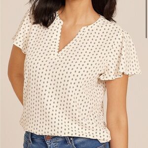 Maurices Atwood Printed Smock Cream Shoulder Flutter Sleeve Top
